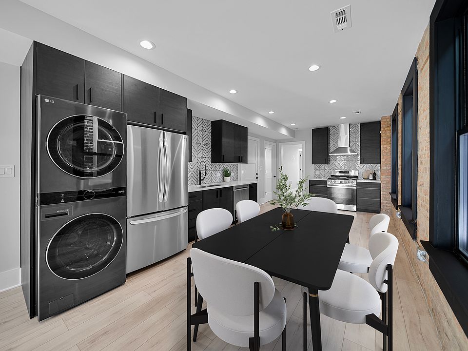Kitchen - Virtually staged