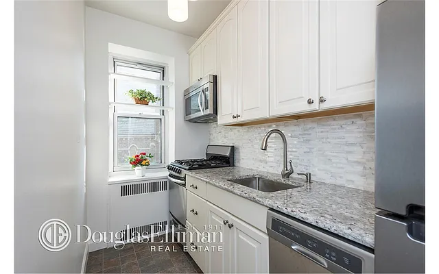 Sold by Douglas Elliman | media 8