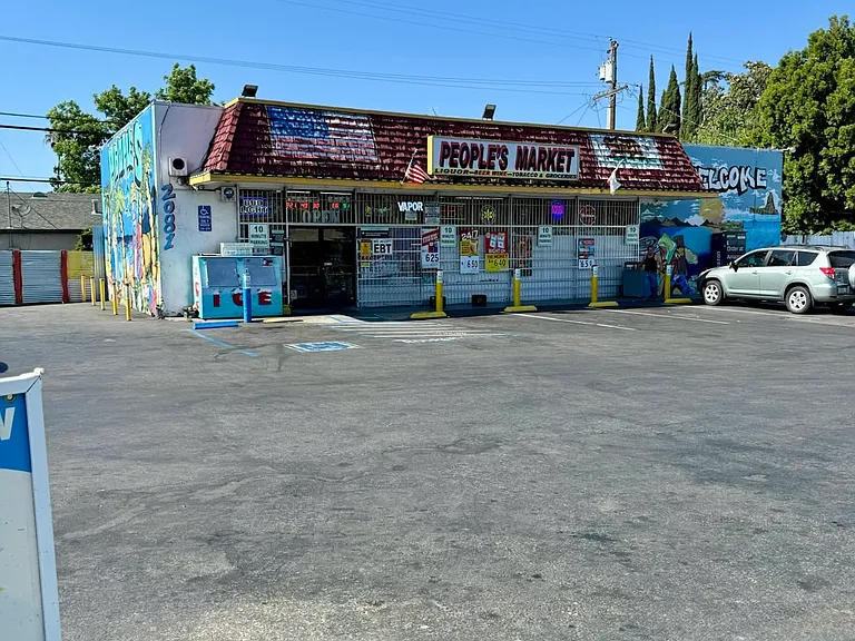 2515 N Franklin Ave #A — Photo 19