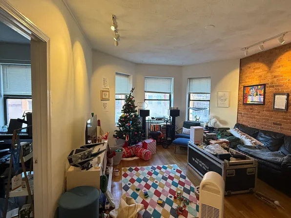 40 Symphony Rd, Boston, MA