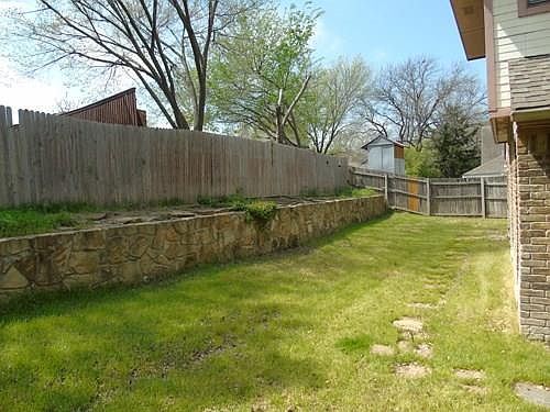3rd image of 113 Forest Ln