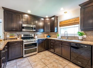 1696 Fairway Place Ln, Mount Pleasant, SC 29464
