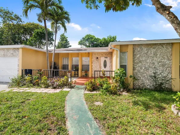 5380 SW 10th St, Margate, FL 33068