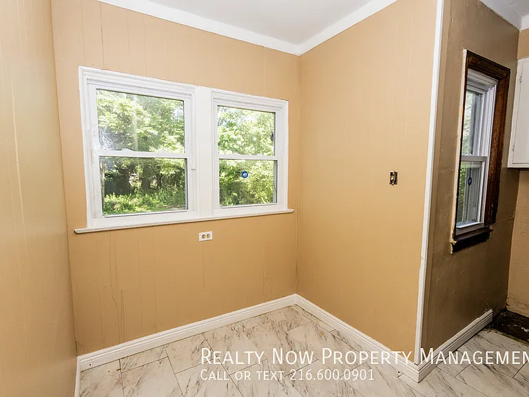 1148 E 176th St — Photo 10