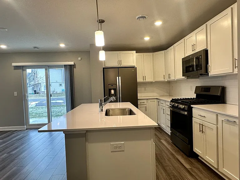 10890 Fountain Pl N — Photo 8