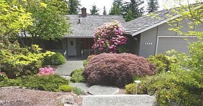1st image of 1338 183rd Ave NE