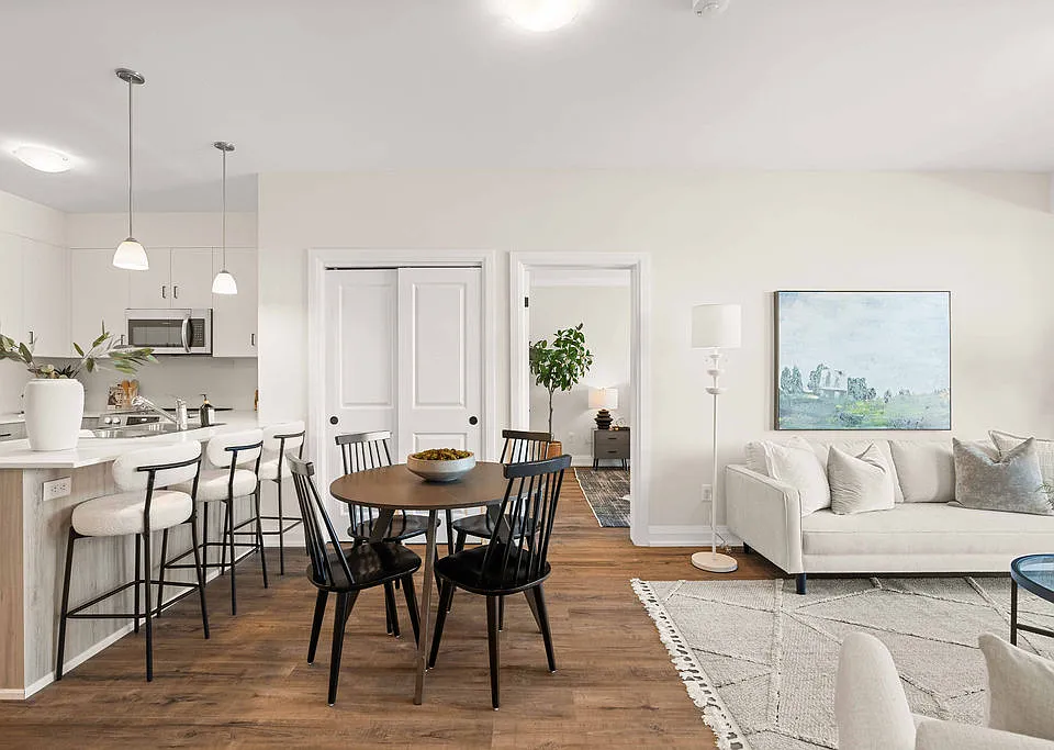865 Kleinburg Dr #204