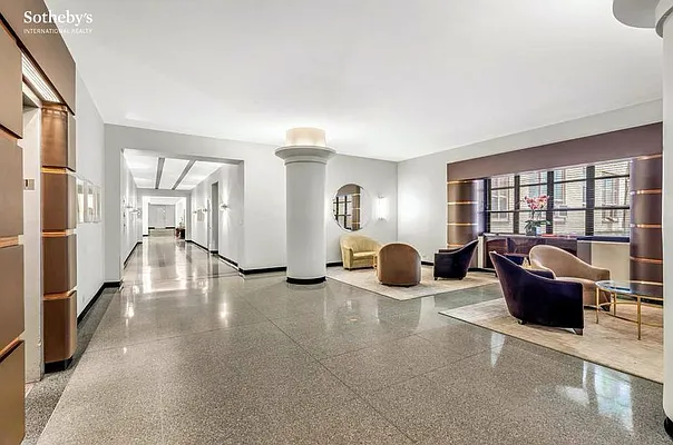 Sold by Sotheby's International Realty | media 9