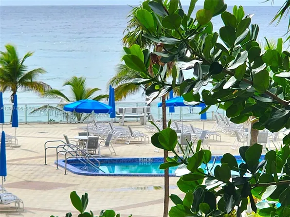 2030 S Ocean Dr APT 216, Hallandale, FL 33009
