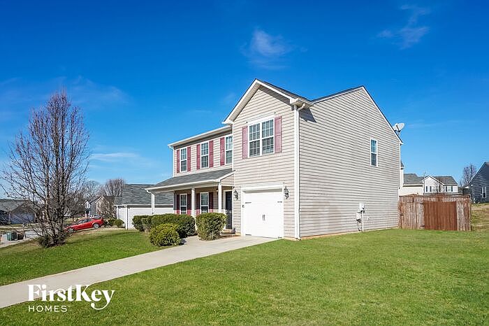 1st image of 1012 Meadow Oak Dr
