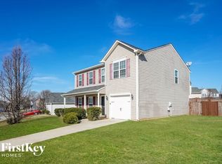 1012 Meadow Oak Dr, Greensboro, NC 27406