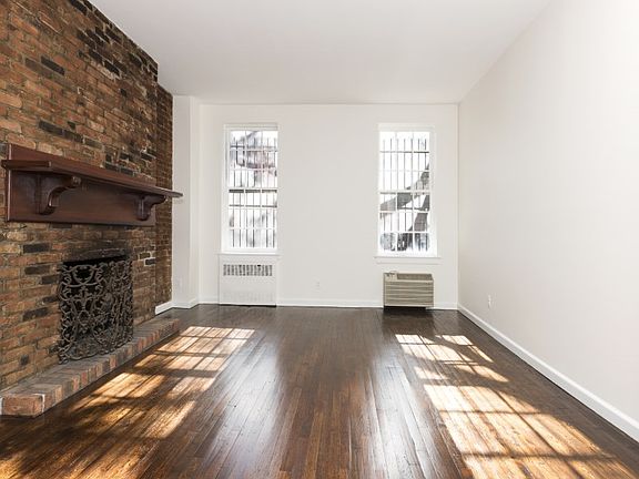 3rd image of 311 W 20th St