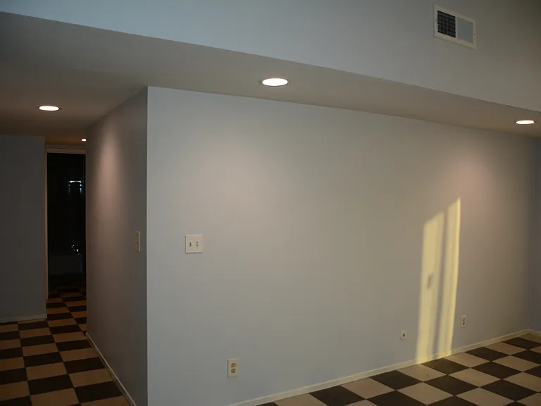 2135 Dashwood St — Photo 10