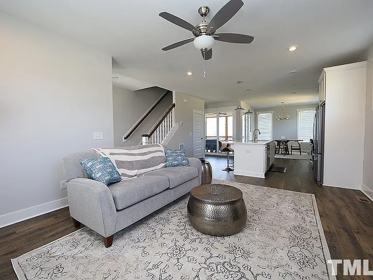1637 Tunnel St — Photo 5