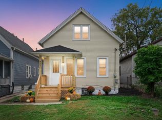 927 S 11th St #A, Milwaukee, WI 53204