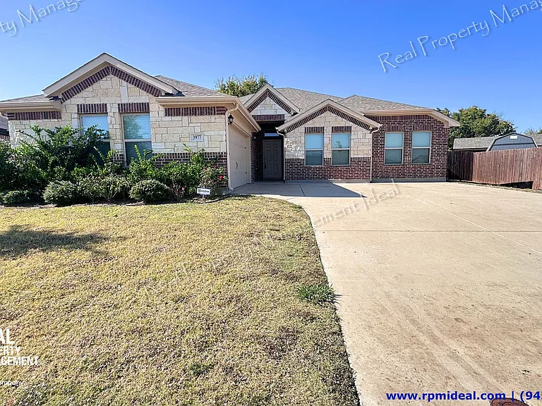 3977 Winding Hollow Dr — Photo 1