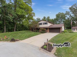 2238 Oakwood Ct, East Moline, IL 61244