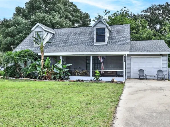 2021 Umbrella Tree Dr, Edgewater, FL 32141