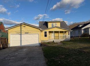 405 Depot Rd, Paintsville, KY 41240