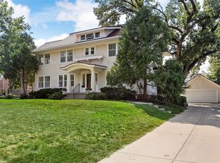 365 Forest Dr SE, Cedar Rapids, IA 52403