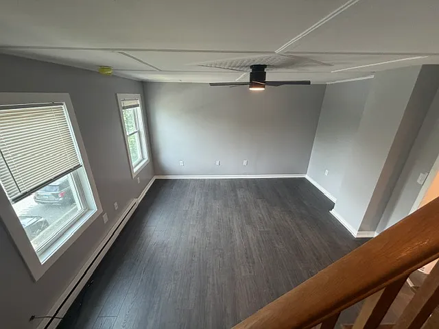 384 Norwich Ave — Photo 11