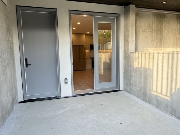 2 bedroom rental in West Vancouver — photo 14