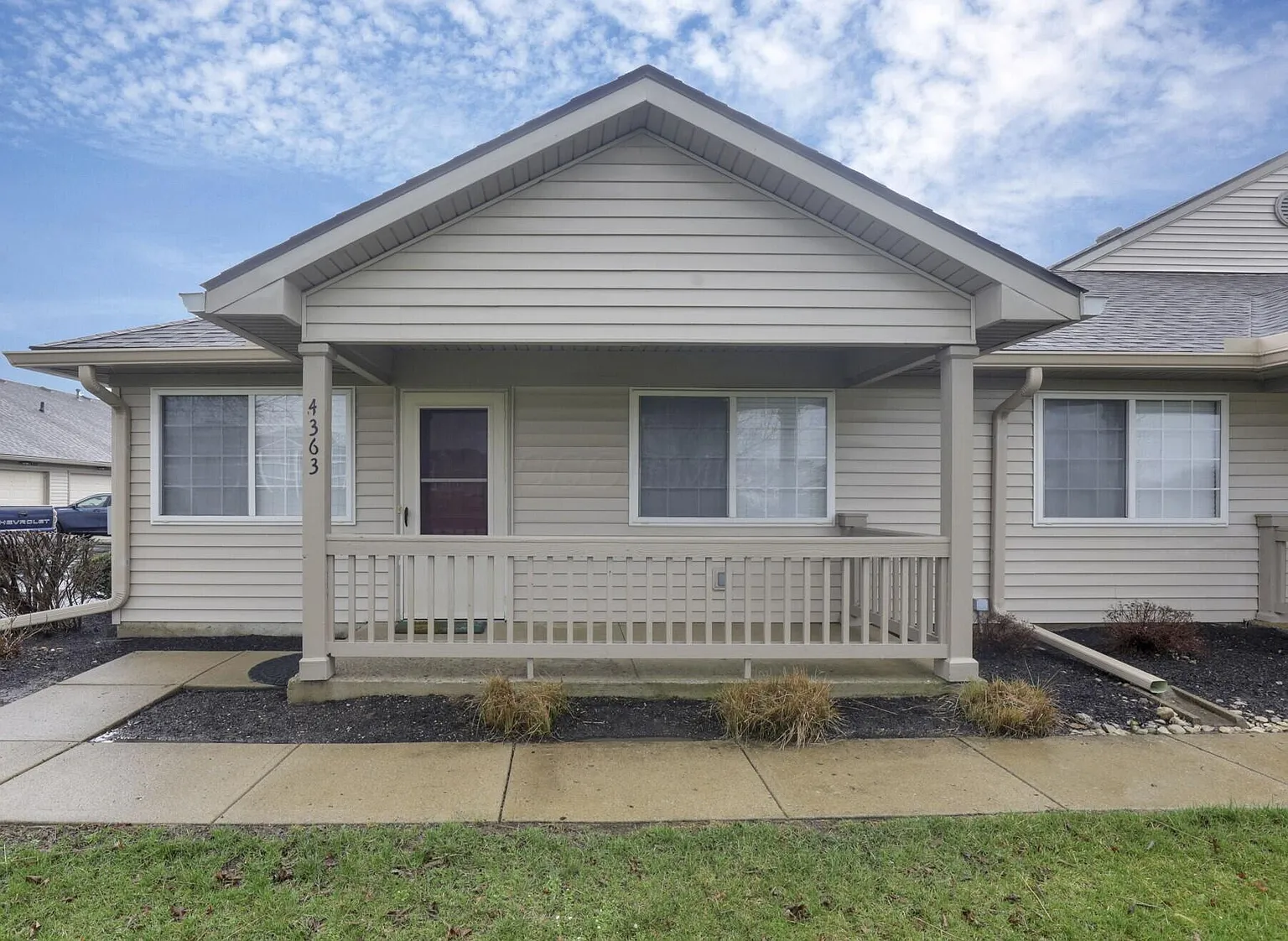 4363 Seahorse Ln photo 1