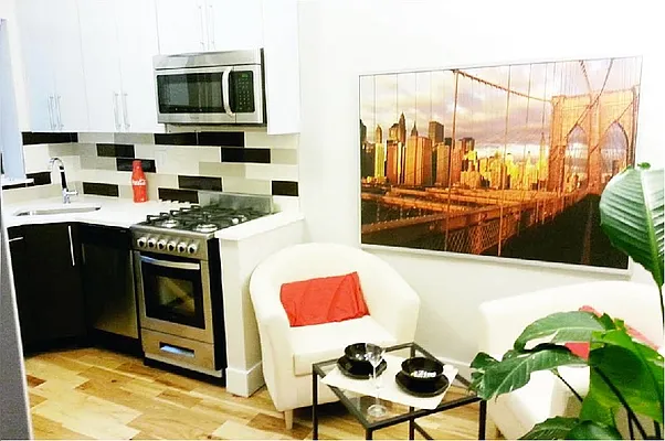 Rented by Evergreen Apartments BK | media 31