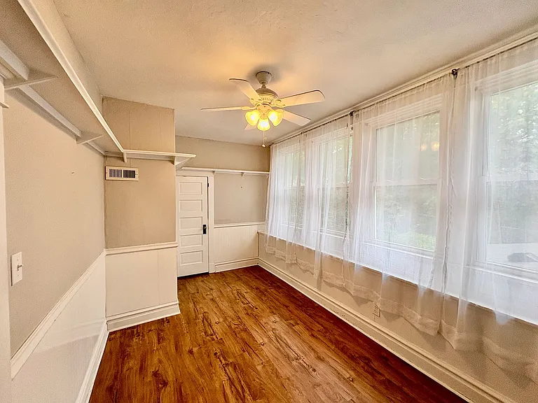 1912 McCausland Ave — Photo 15