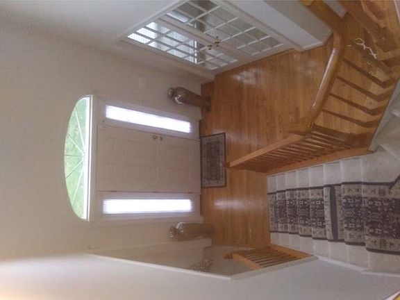 4th image of 11201 Suffolk Dr