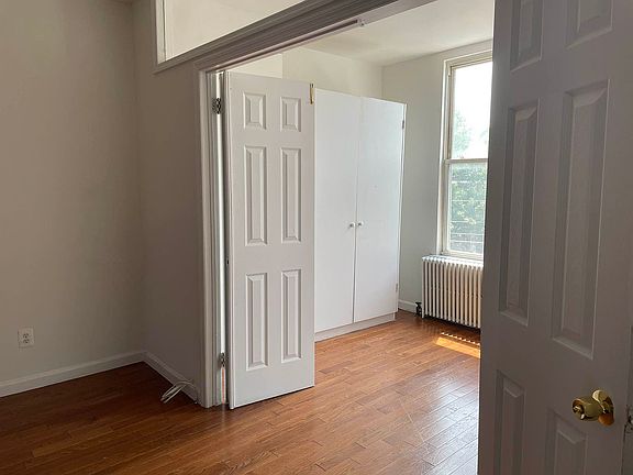 5th image of 25-09 Astoria Blvd #3L