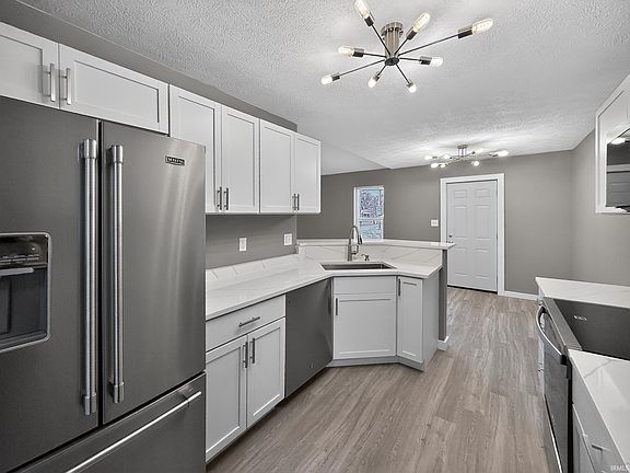 5th image of 2509 Decamp Ave
