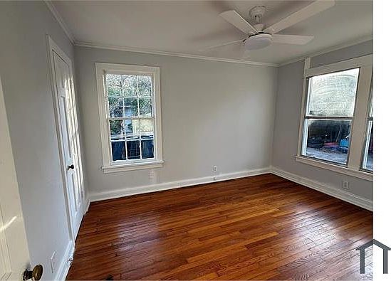 4th image of 2530 Pinehurst Blvd