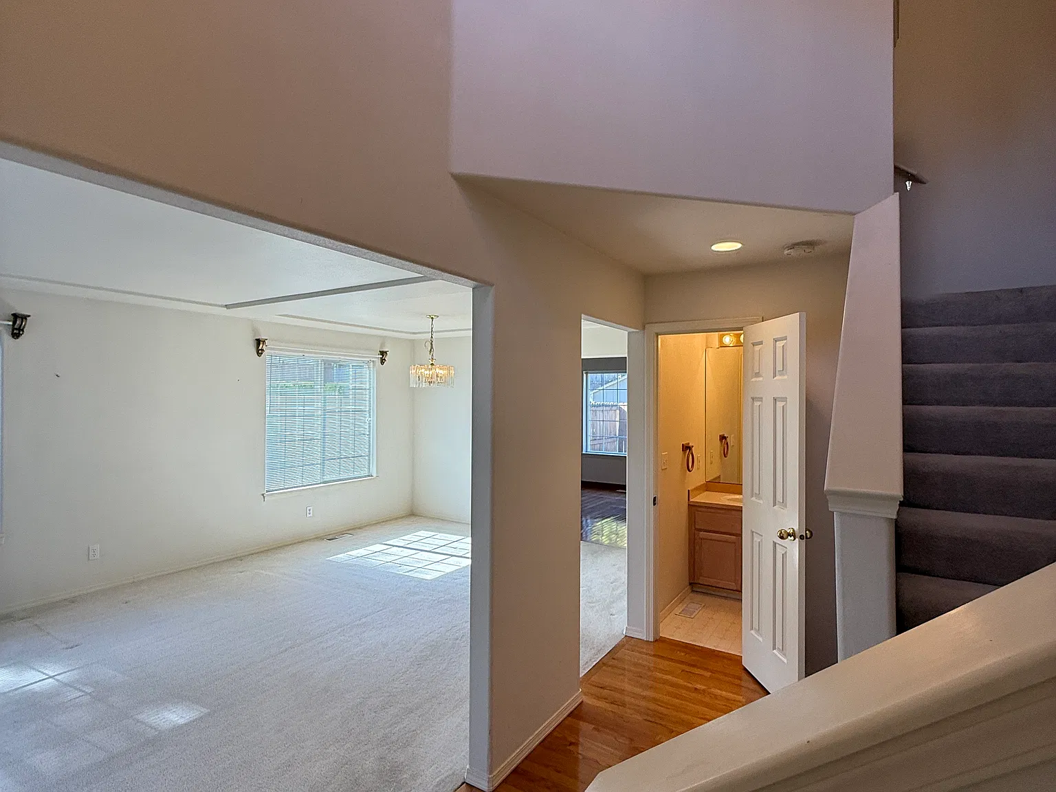 3 bed, 2.5 bath, 1614 sqft, $2,800 — Photo 2