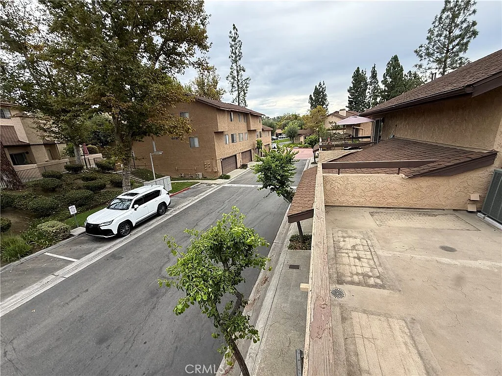 3 bed, 1502 sqft, $3,500 — Photo 2