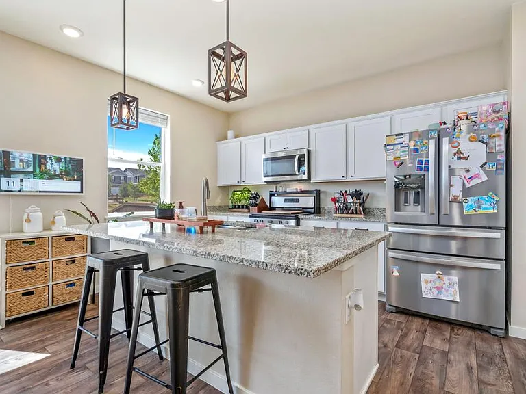 276 Swallow Rd — Photo 9