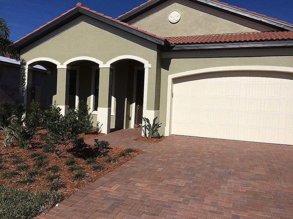 1st image of 23865 Waverly Cir