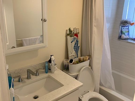 4th image of 6 Blair Pl APT 9