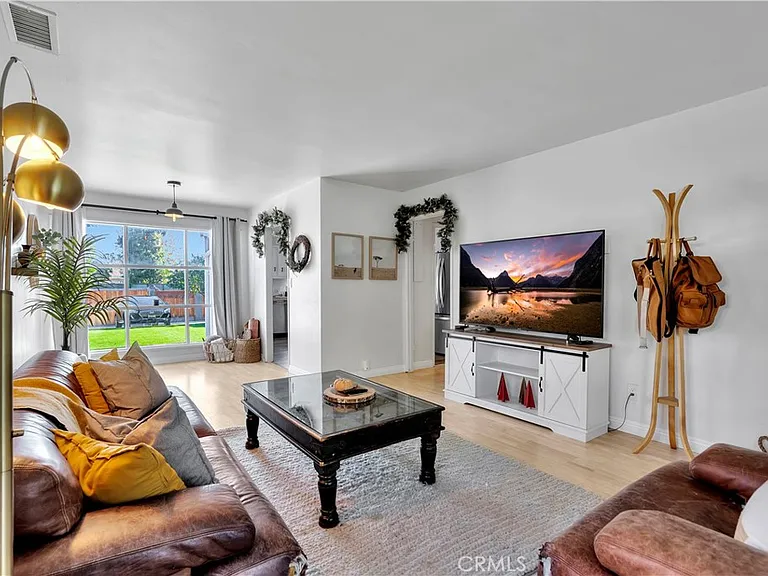 6514 Coldwater Canyon Ave — Photo 22