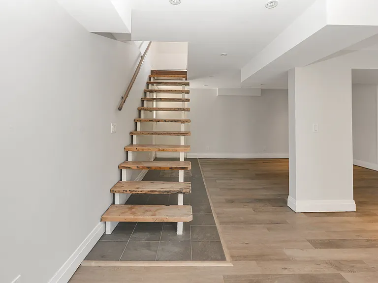 86 Duncan St W #86 DUNCAN ST W — Photo 25