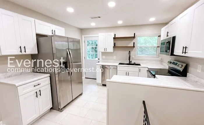 21 Johnson Blvd — Photo 5