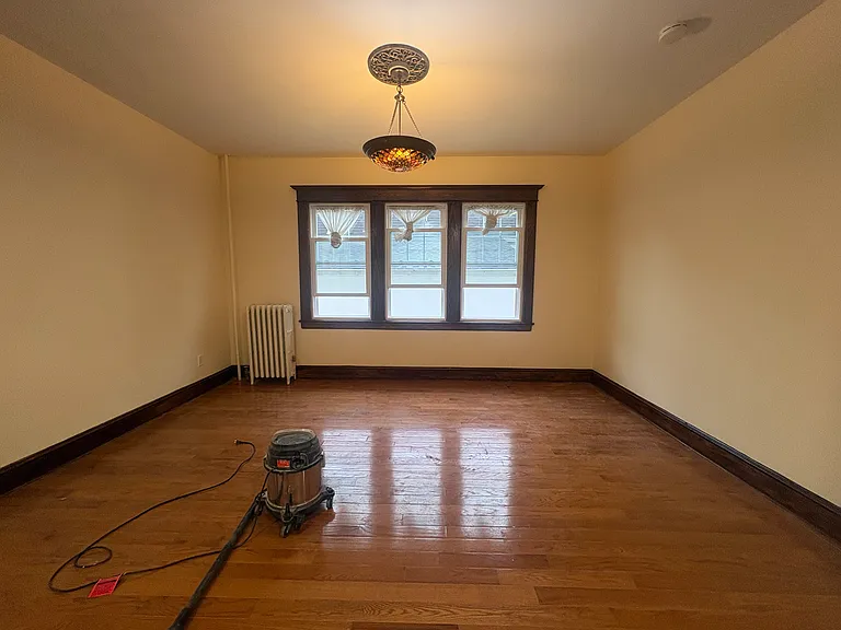 217 Bancroft Ave #1 — Photo 5