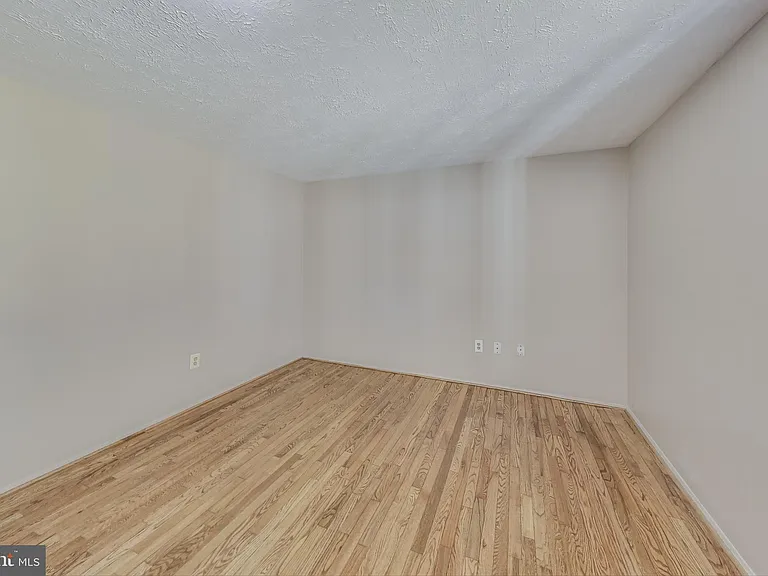 9217 Briarchip St — Photo 17