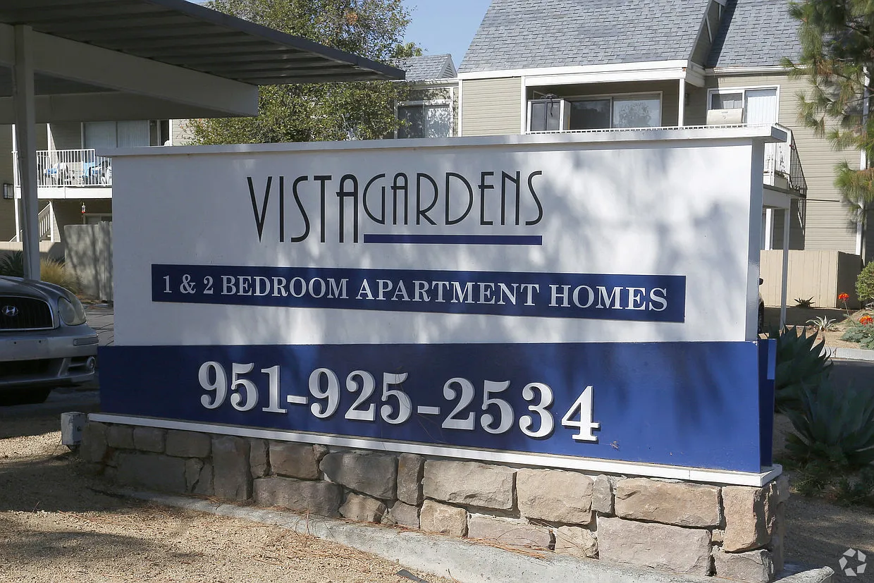 Vista Gardens Apartments — Photo 1