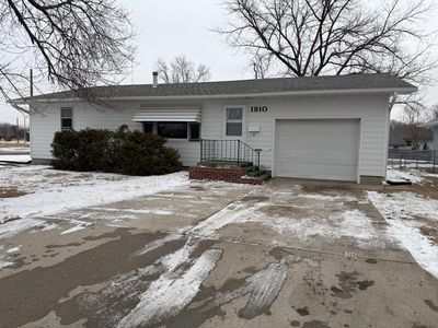 1810 Kansas Ave SE, Huron, SD, 57350