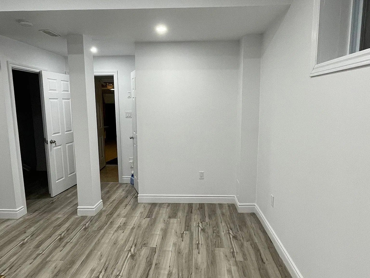 1 bed, 300 sqft, $1,400 — Photo 1