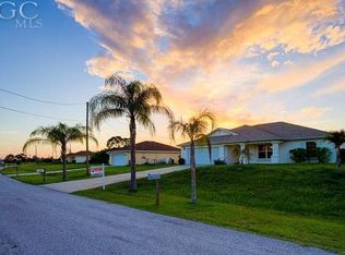 2207 NW 14th Ter, Cape Coral, FL 33993