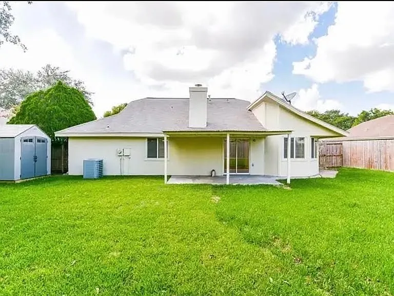 6934 Creek Village Dr — Photo 11