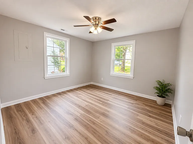 2710 Massachusetts Ave NW — Photo 5