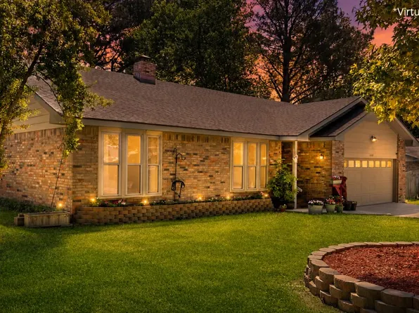 4205 Shawnee Cv, Springdale, AR 72764